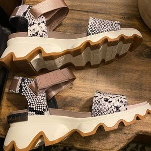 Kinetic™ Leather Sandal Sorel